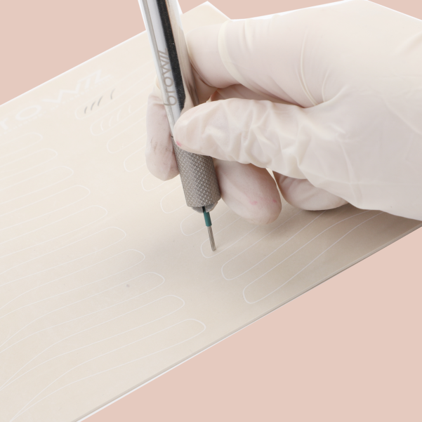 UNIVERSAL MICROBLADING HOLDER - Image 3